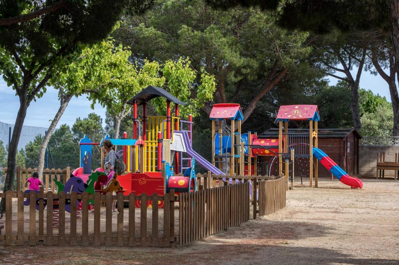 Camping Roca Grossa Hotel Calella Esterno foto